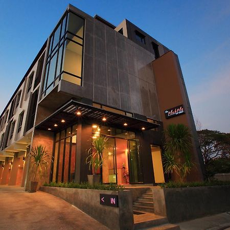 The Plubpla Serviced Apartment Bangkok Esterno foto